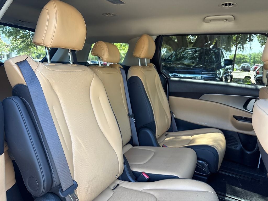 2024 Kia Carnival LX