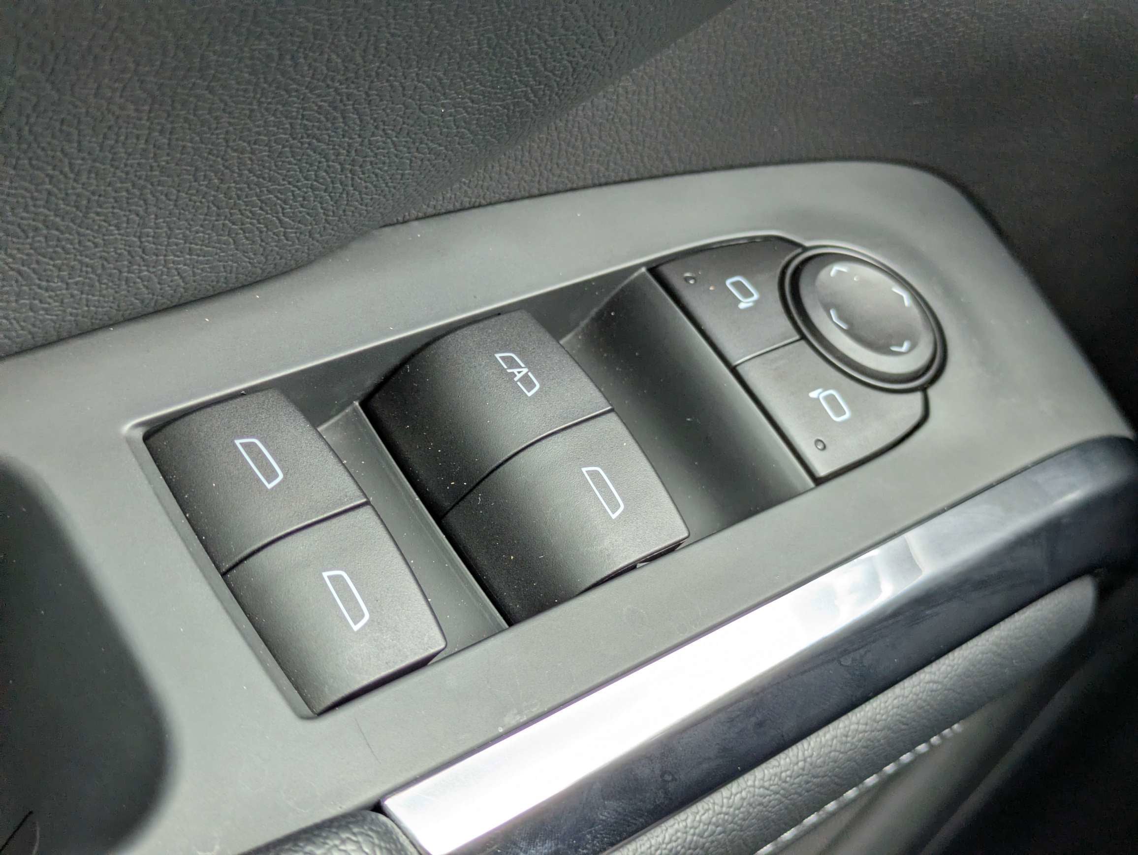 2025 Chevrolet Traverse FWD LT