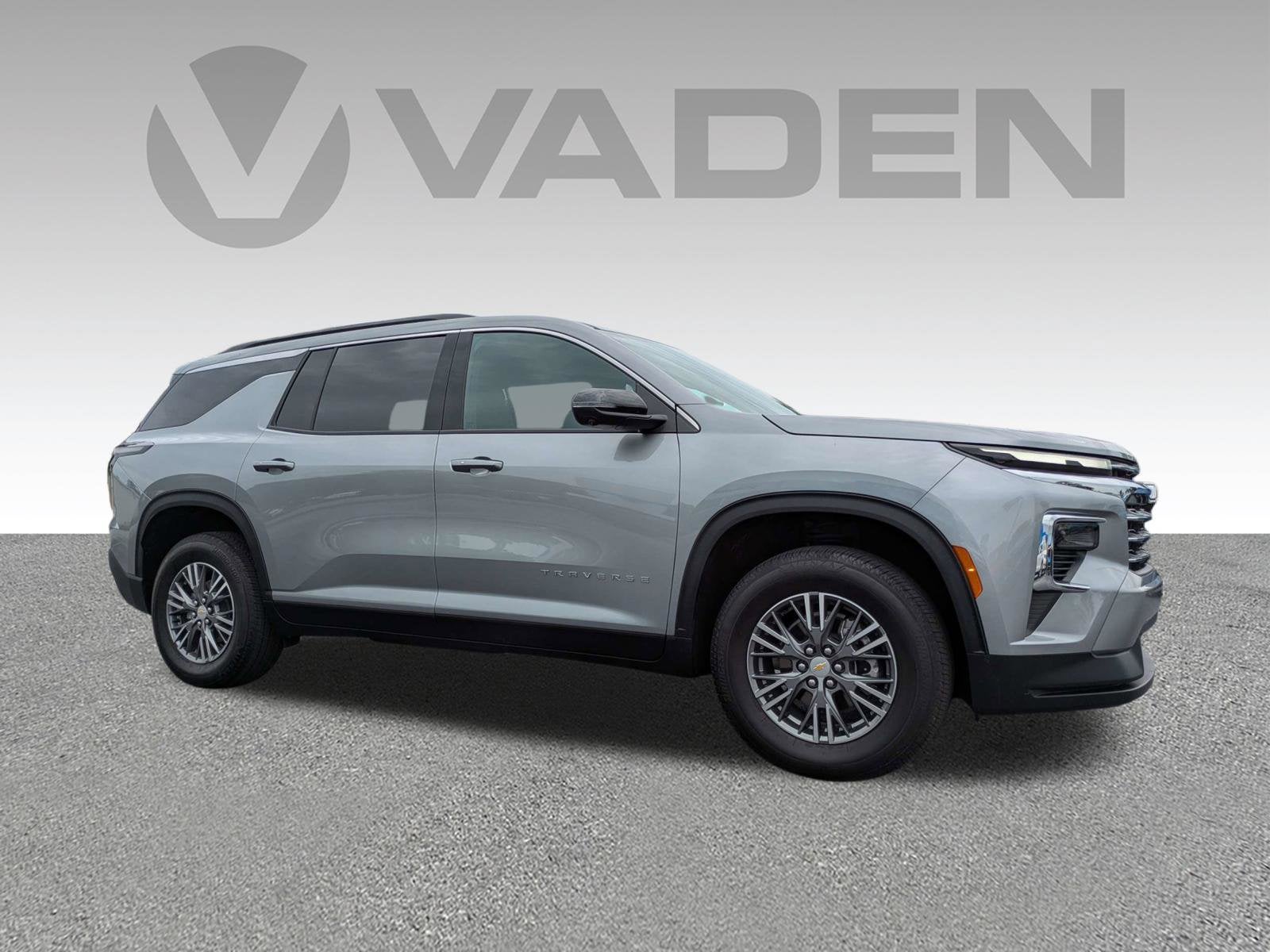 2025 Chevrolet Traverse FWD LT