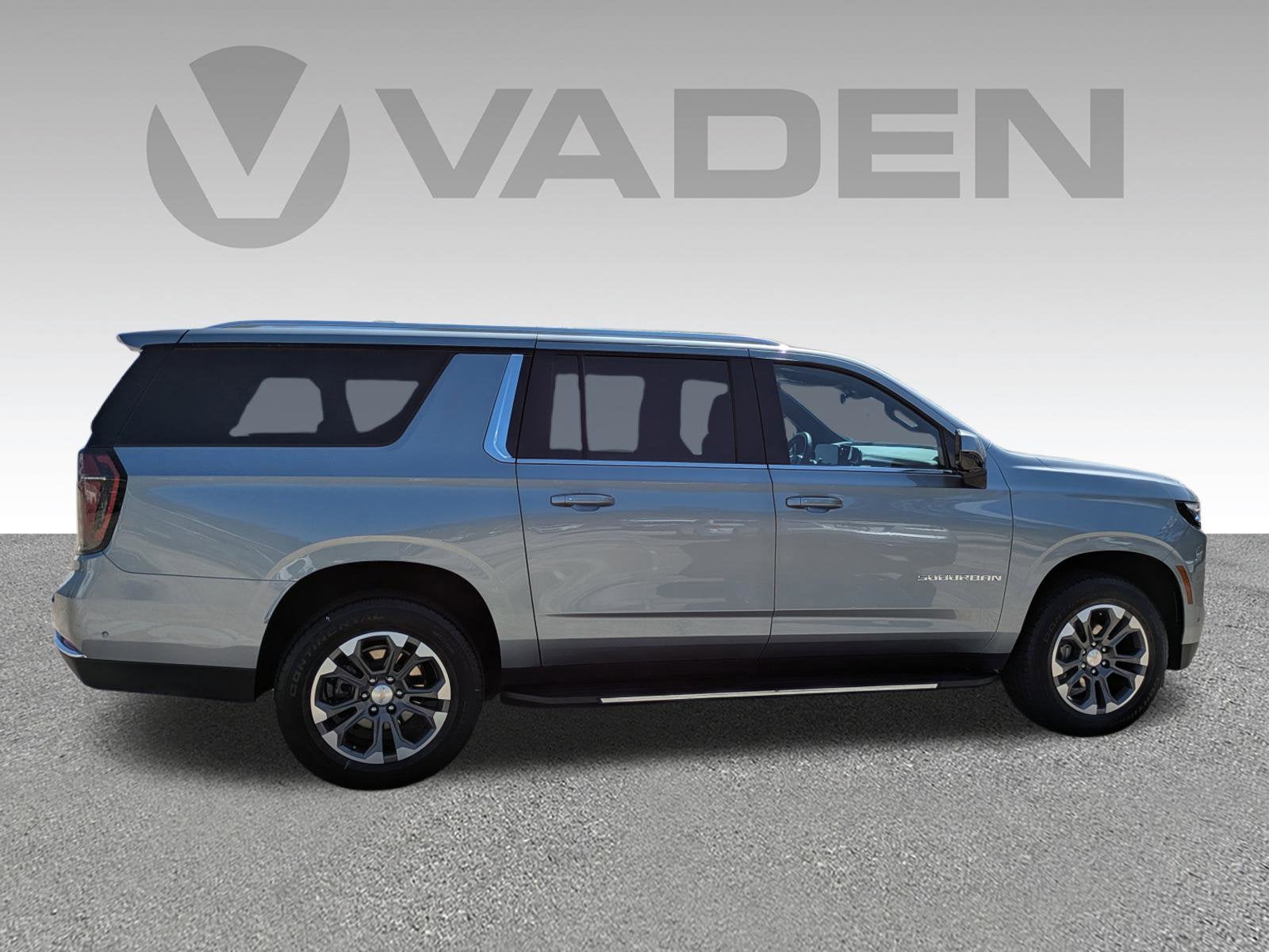 2025 Chevrolet Suburban LS
