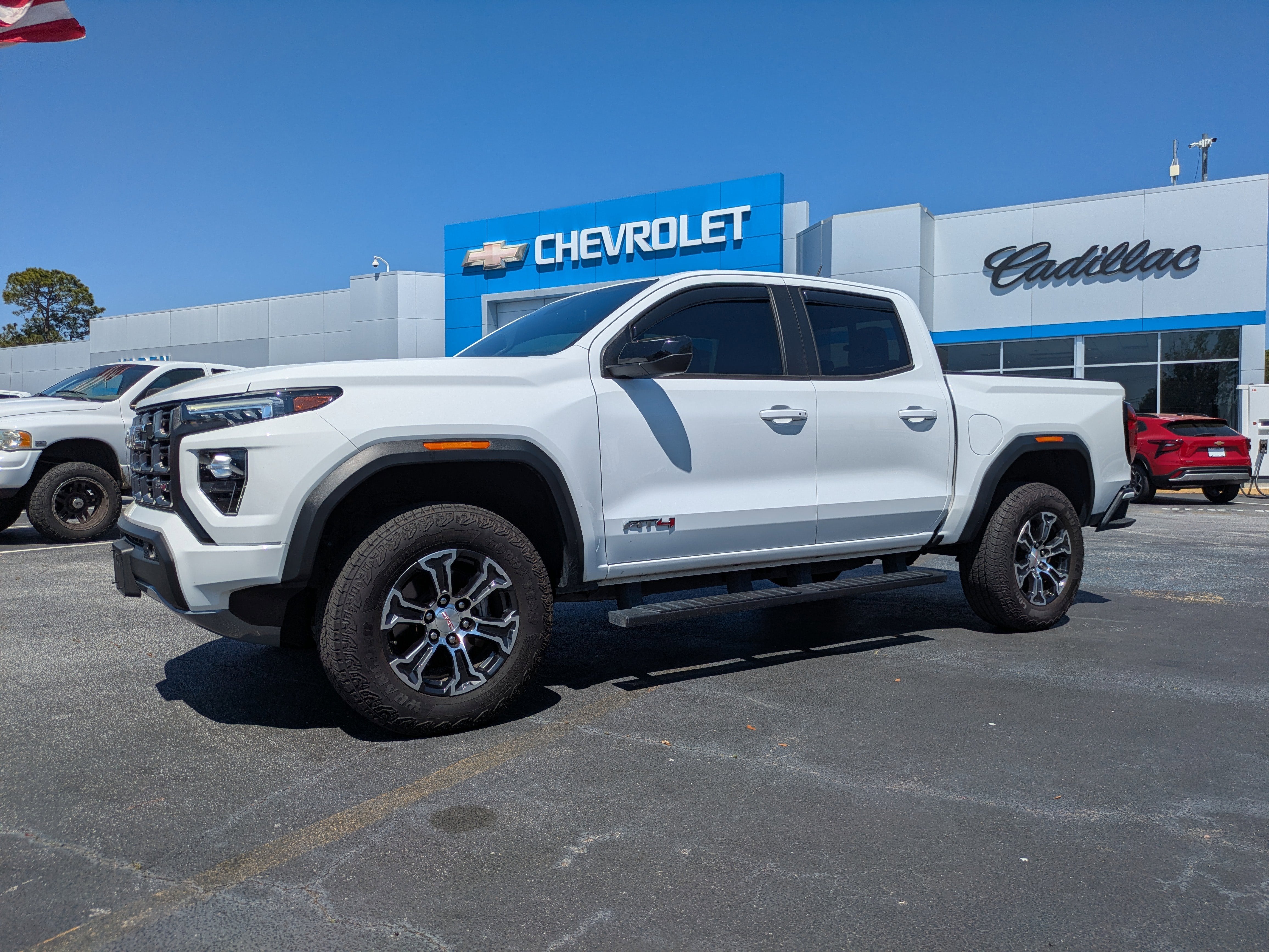 2024 GMC Canyon 4WD AT4