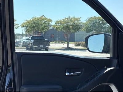 2024 Nissan Frontier SL