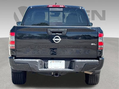 2024 Nissan Frontier SL