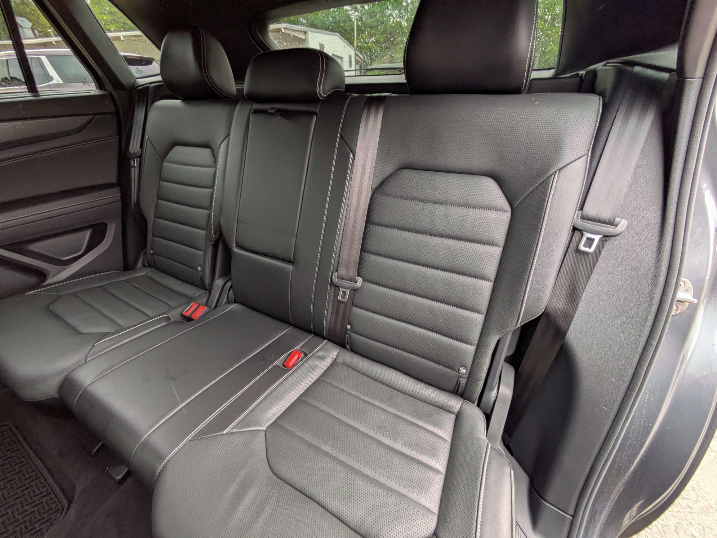 2024 Volkswagen Atlas Cross Sport 2.0T SEL R-Line