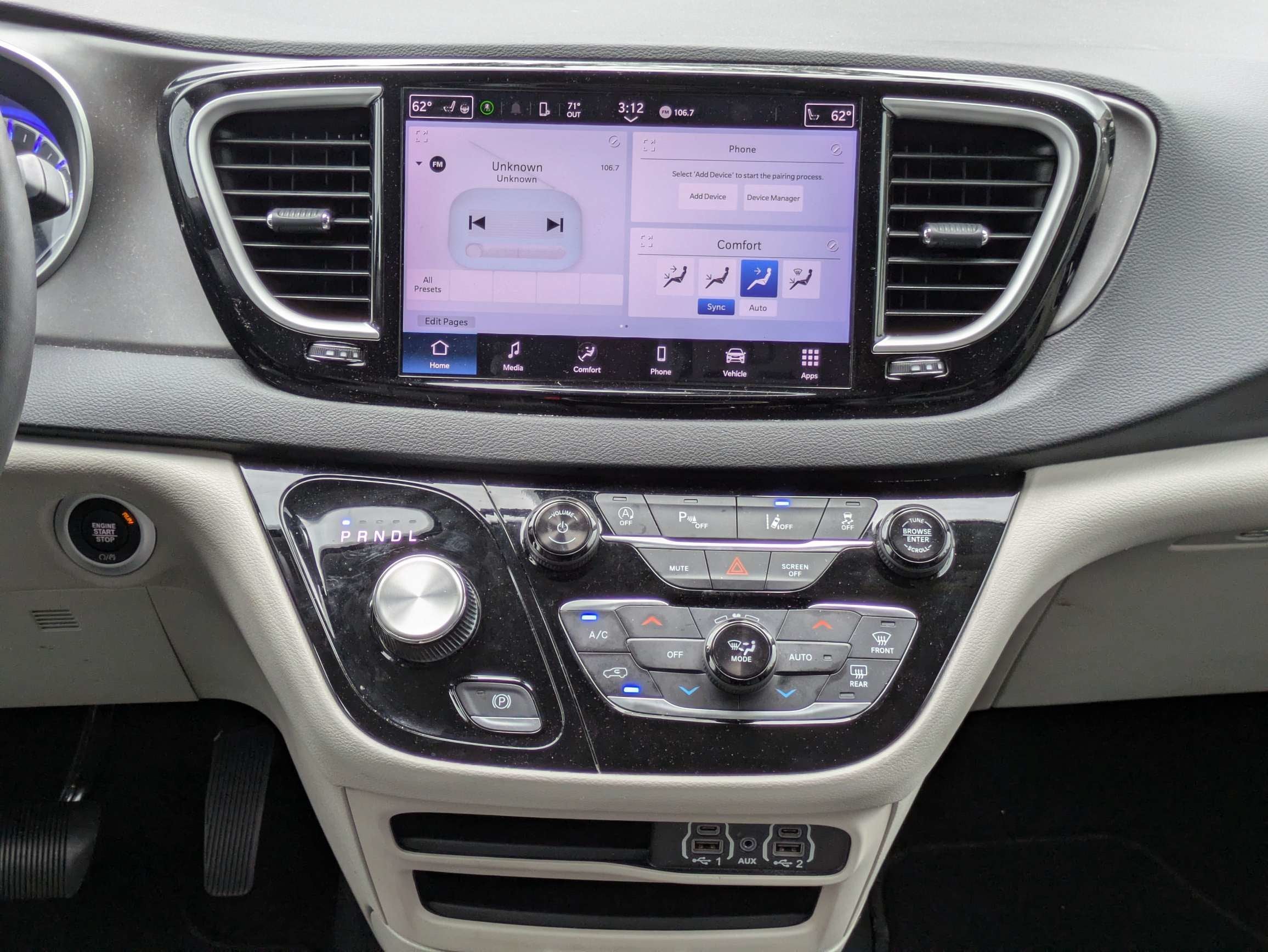 2024 Chrysler Pacifica Touring L