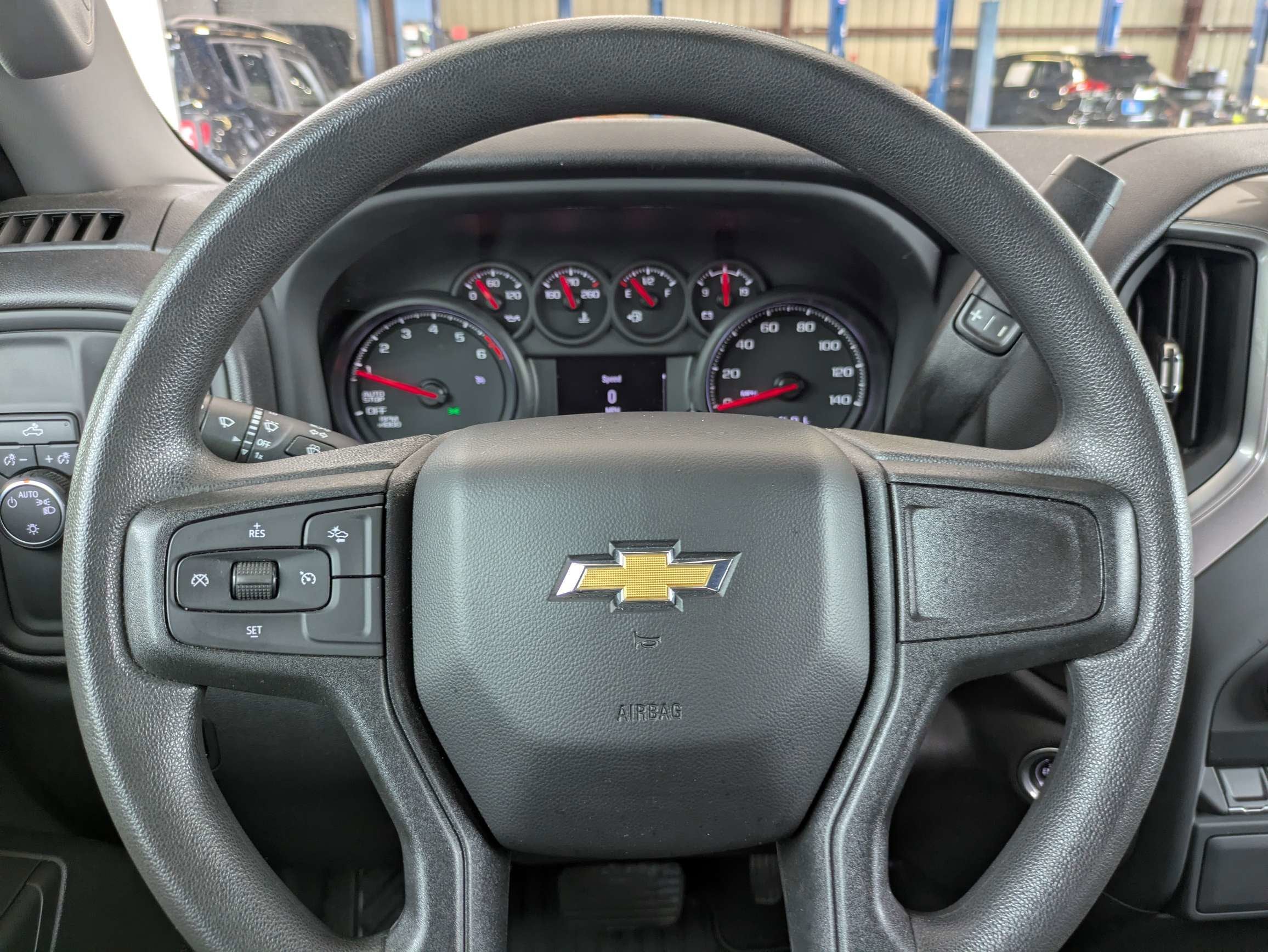 2024 Chevrolet Silverado 1500 Custom