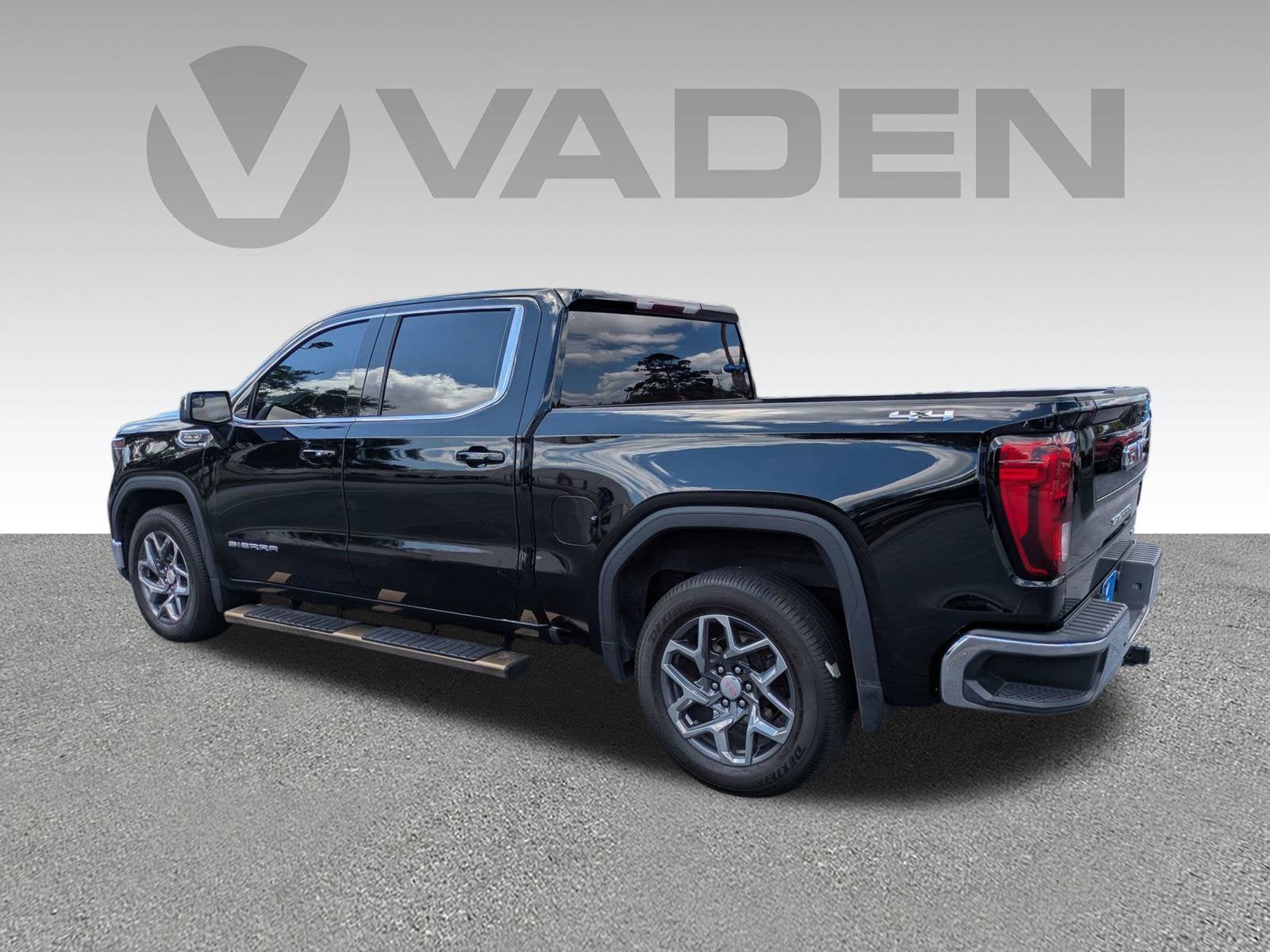 2022 GMC Sierra 1500 SLE