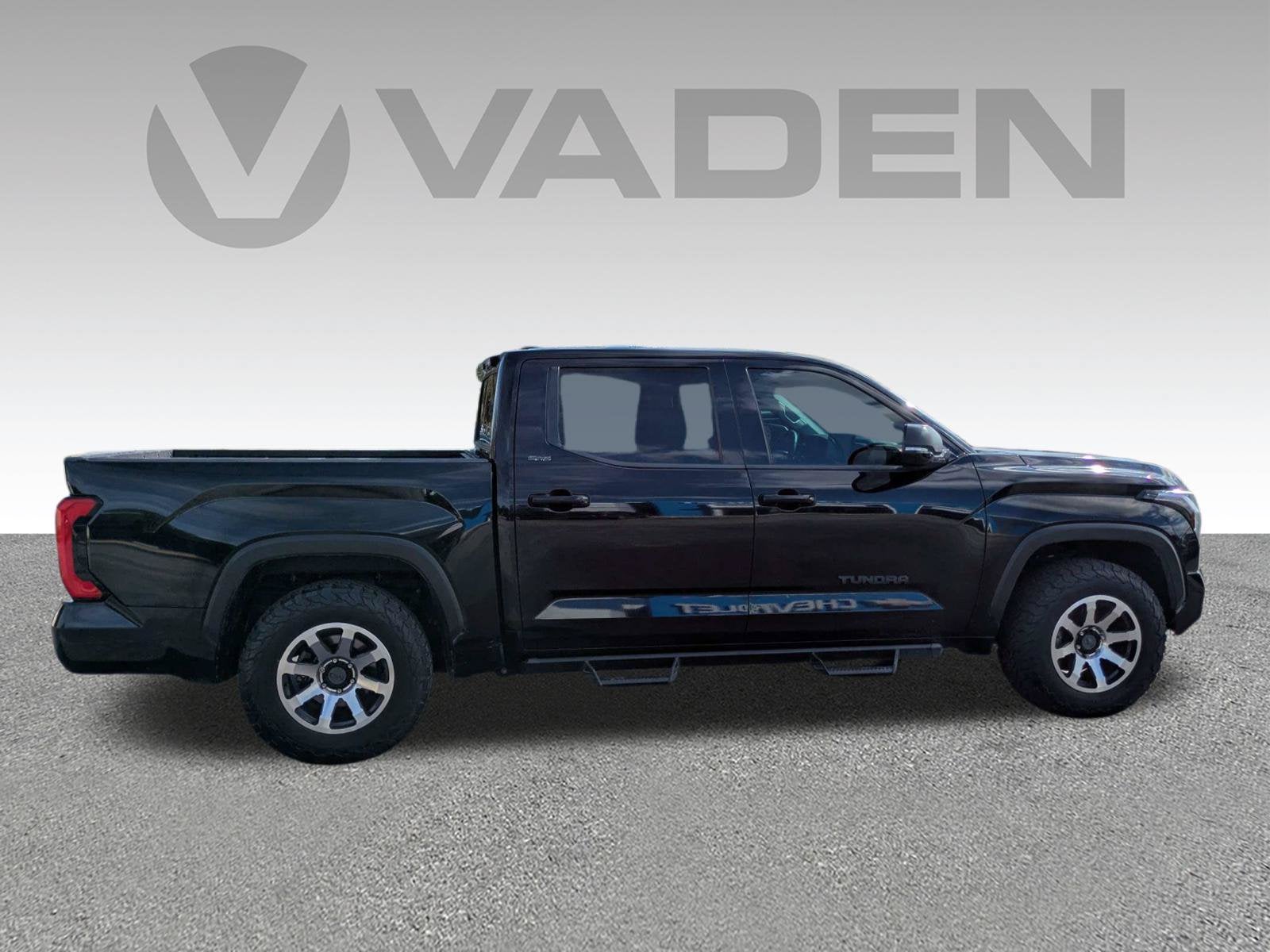 2022 Toyota Tundra 2WD SR5