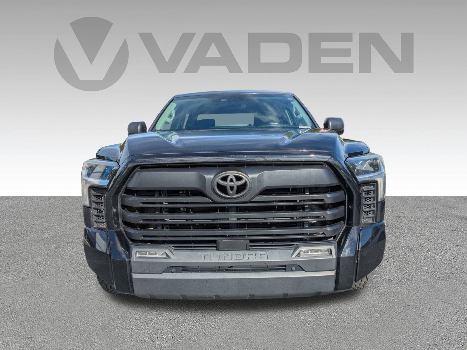 2022 Toyota Tundra 2WD SR5
