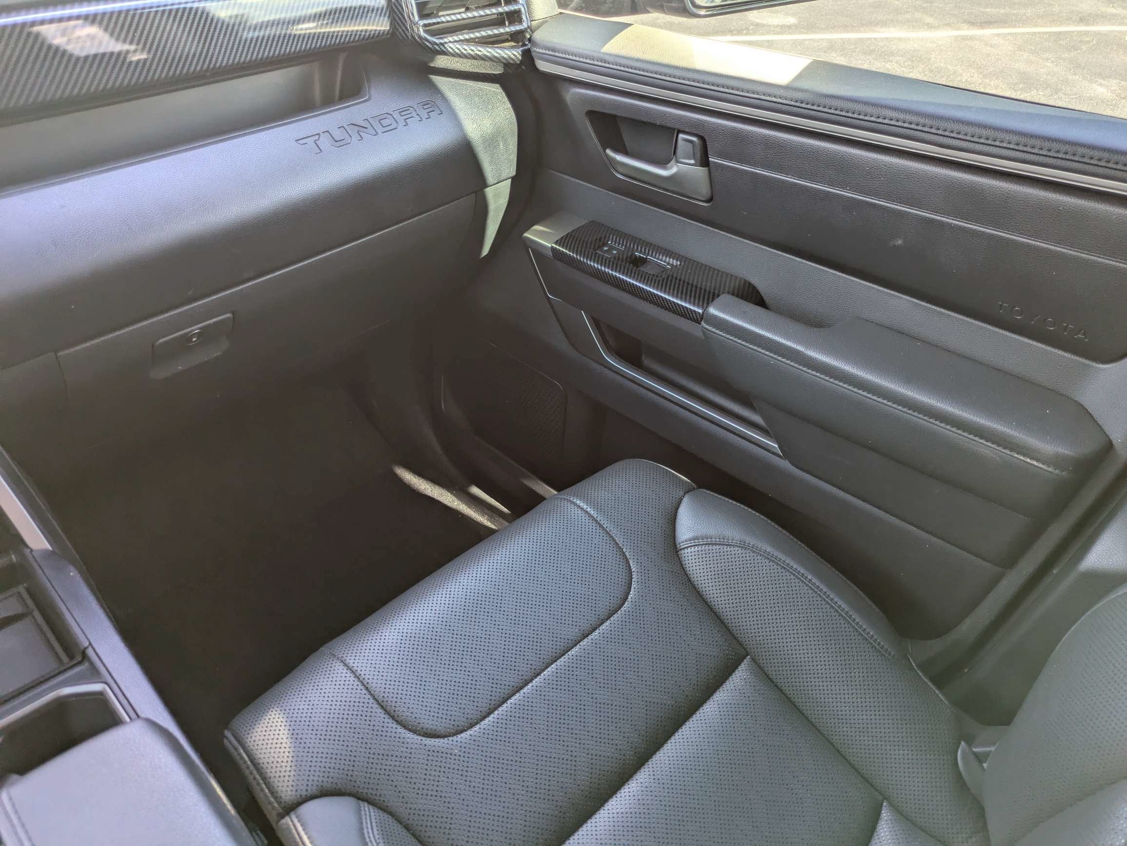 2022 Toyota Tundra 2WD SR5
