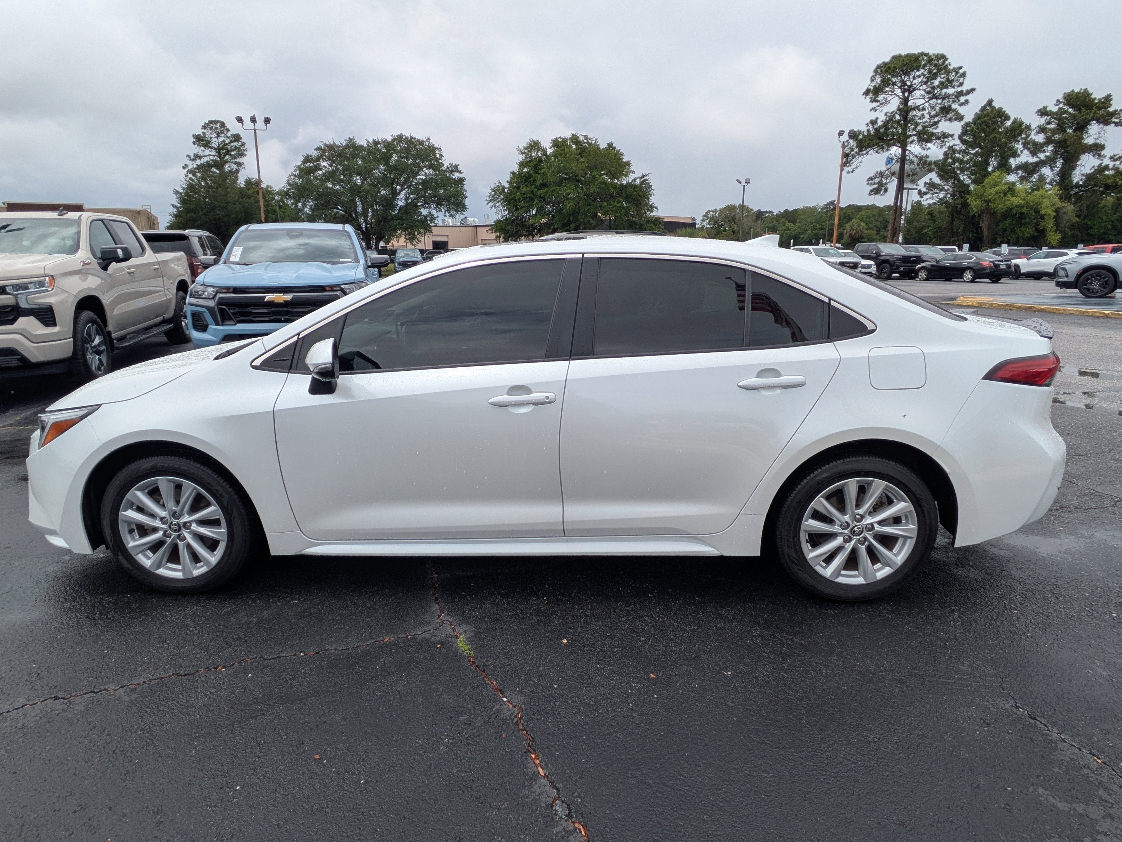 2024 Toyota Corolla Hybrid XLE