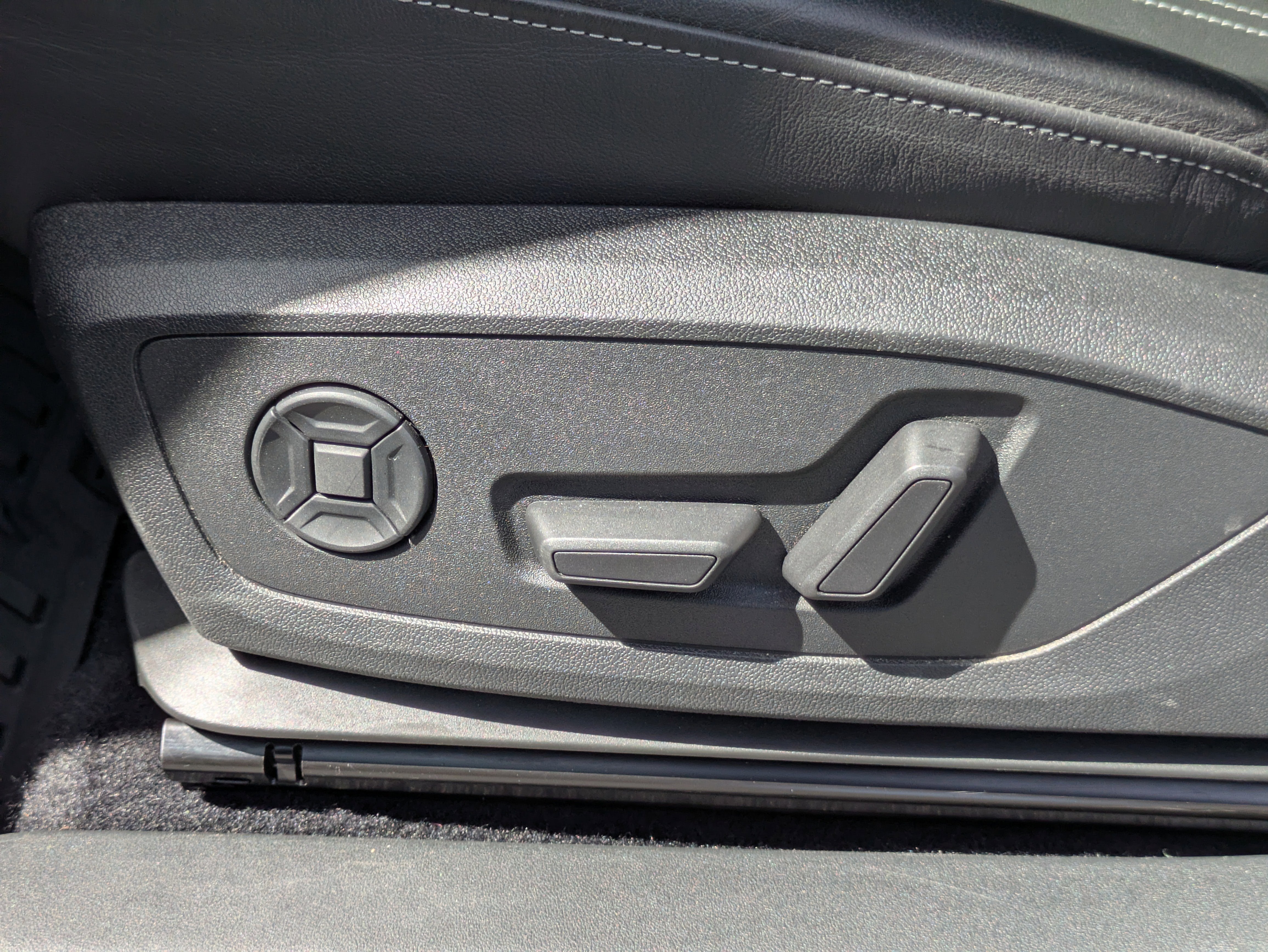 2022 Audi Q4 e-tron Premium Plus