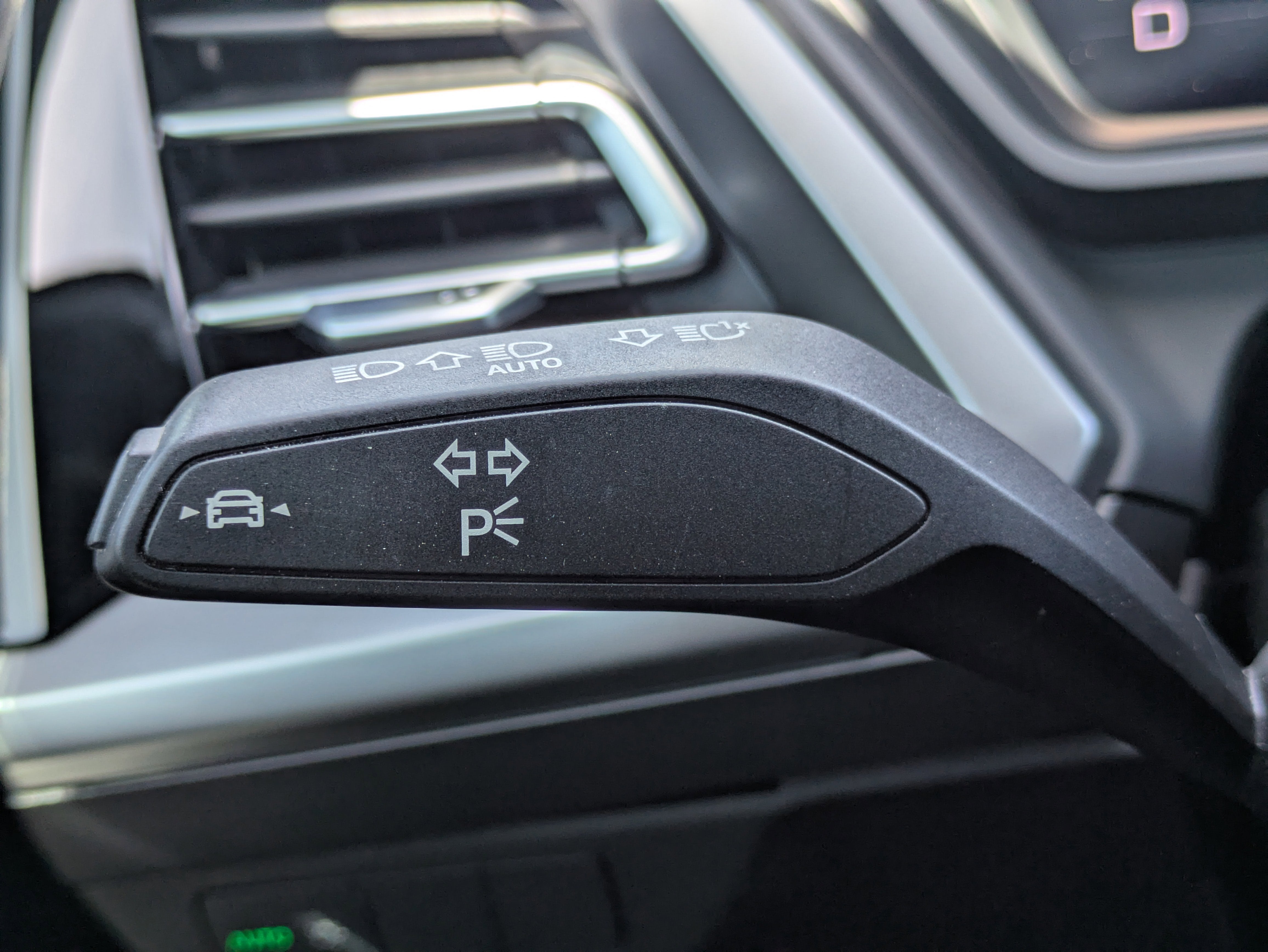 2022 Audi Q4 e-tron Premium Plus