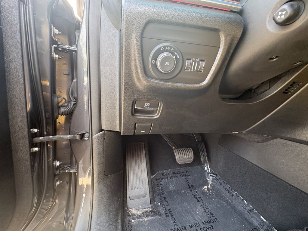 2023 Jeep Grand Cherokee L Summit 4x2