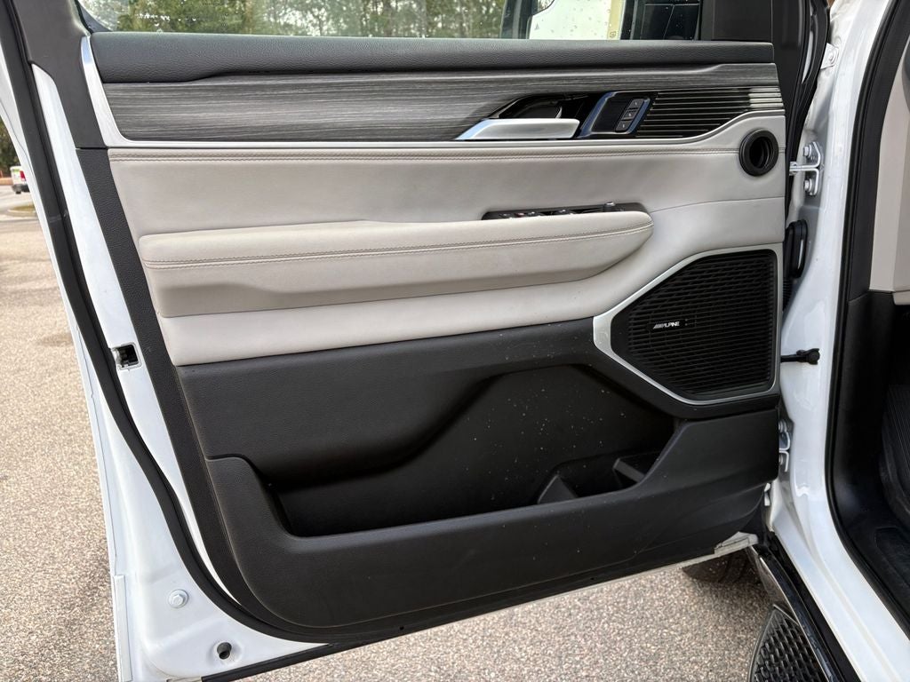 2024 Jeep Wagoneer Series II 4x2