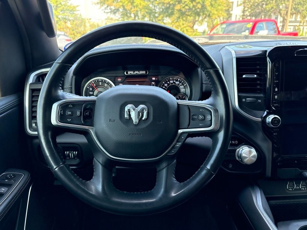 2022 RAM 1500 Laramie Crew Cab 4x2 5'7' Box