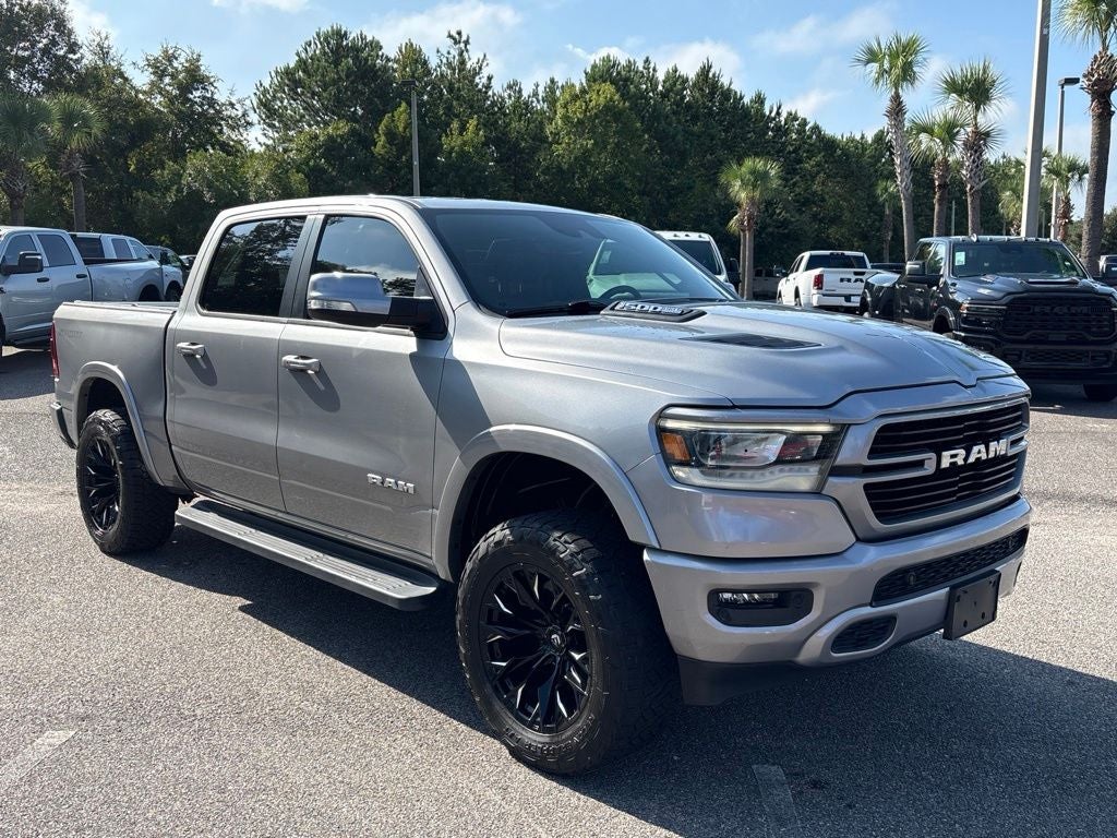 2022 RAM 1500 Laramie Crew Cab 4x2 5'7' Box