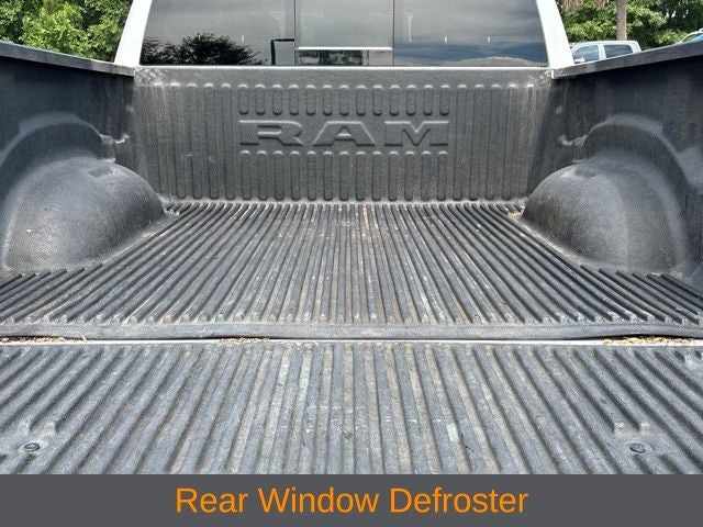 2020 RAM 1500 Big Horn Crew Cab 4x4 5'7' Box