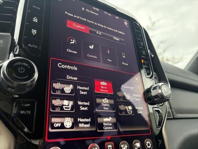 2019 RAM 1500 Laramie Crew Cab 4x4 5'7' Box