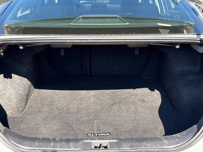 2022 Nissan Altima SR FWD