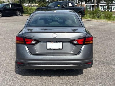 2024 Nissan Altima SV FWD