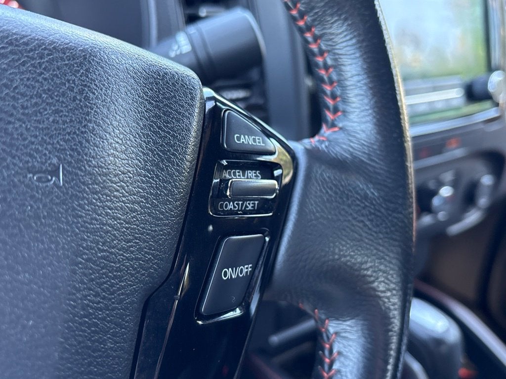 2023 Nissan Frontier Crew Cab PRO-4X 4x4