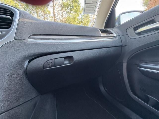 2019 Chrysler 300 Touring