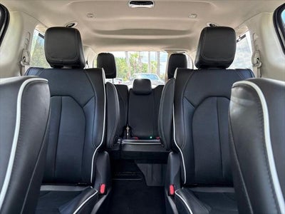 2023 Chrysler Pacifica Hybrid Limited