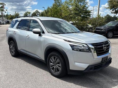 2025 Nissan Pathfinder SV 4WD