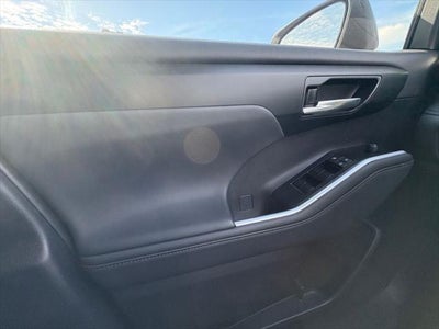 2025 Toyota Highlander XLE