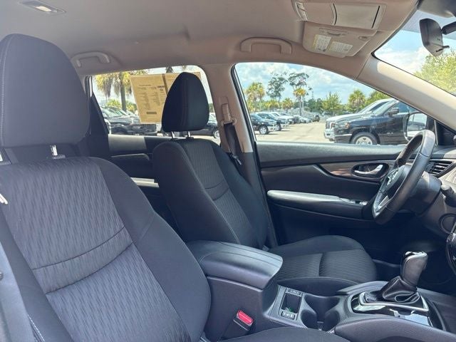 2020 Nissan Rogue SV FWD
