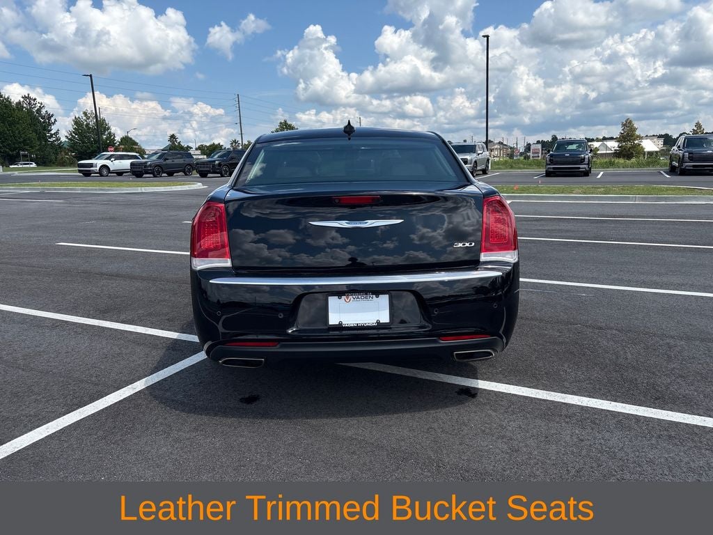 2021 Chrysler 300 Touring