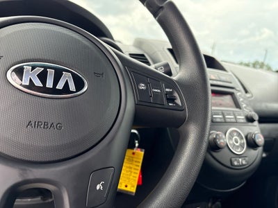 2013 Kia Soul Base