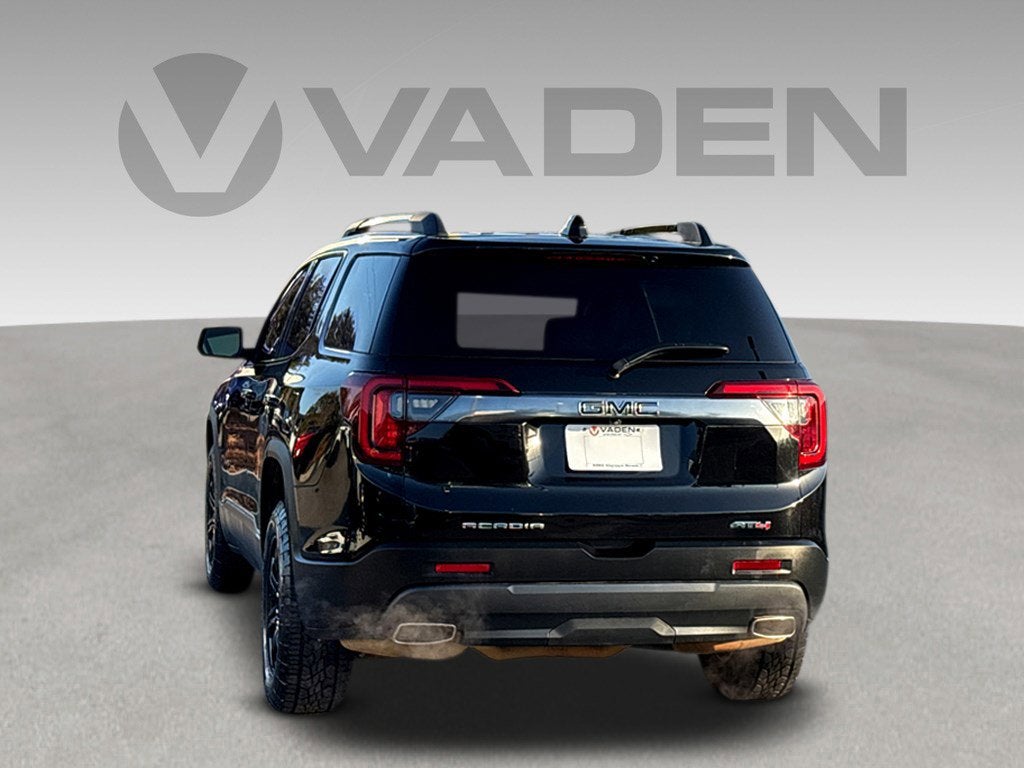 2023 GMC Acadia AT4