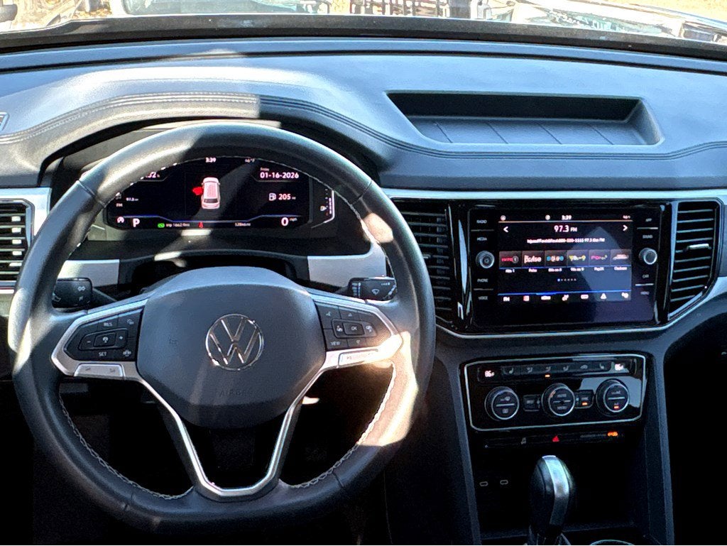 2022 Volkswagen Atlas 3.6L V6 SE w/Technology