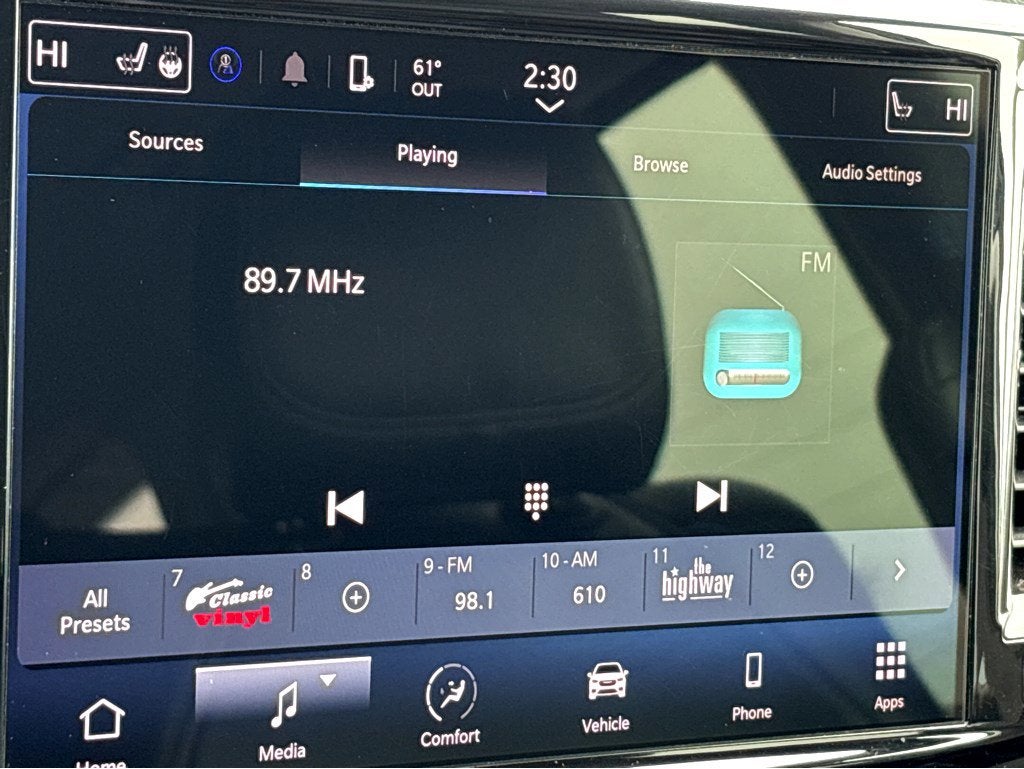 2023 Chrysler Pacifica Touring L