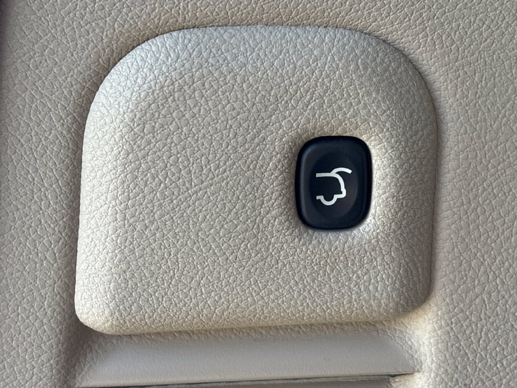 2020 Jeep Grand Cherokee Base