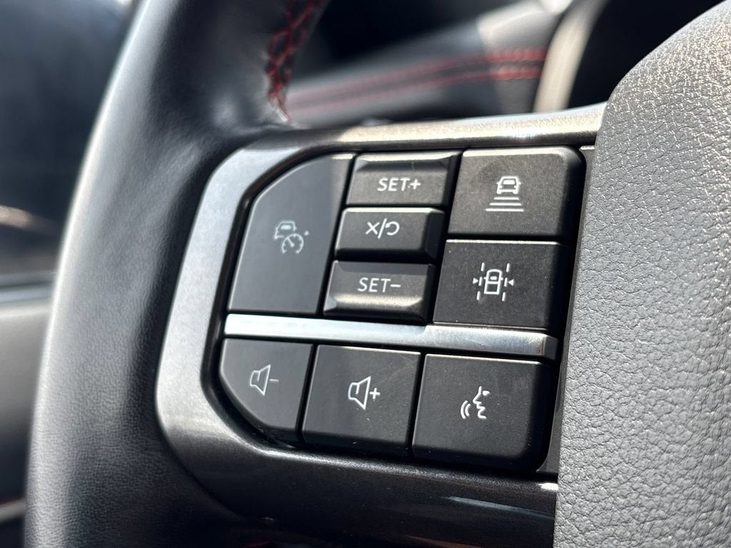 2023 Ford Expedition Base