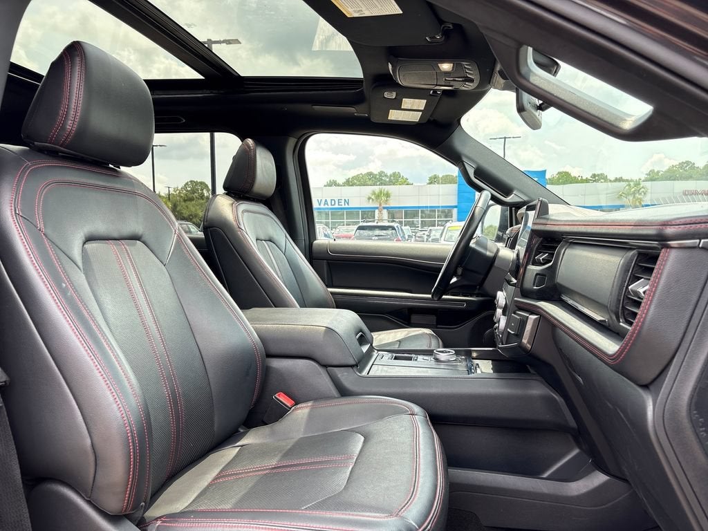 2023 Ford Expedition Base