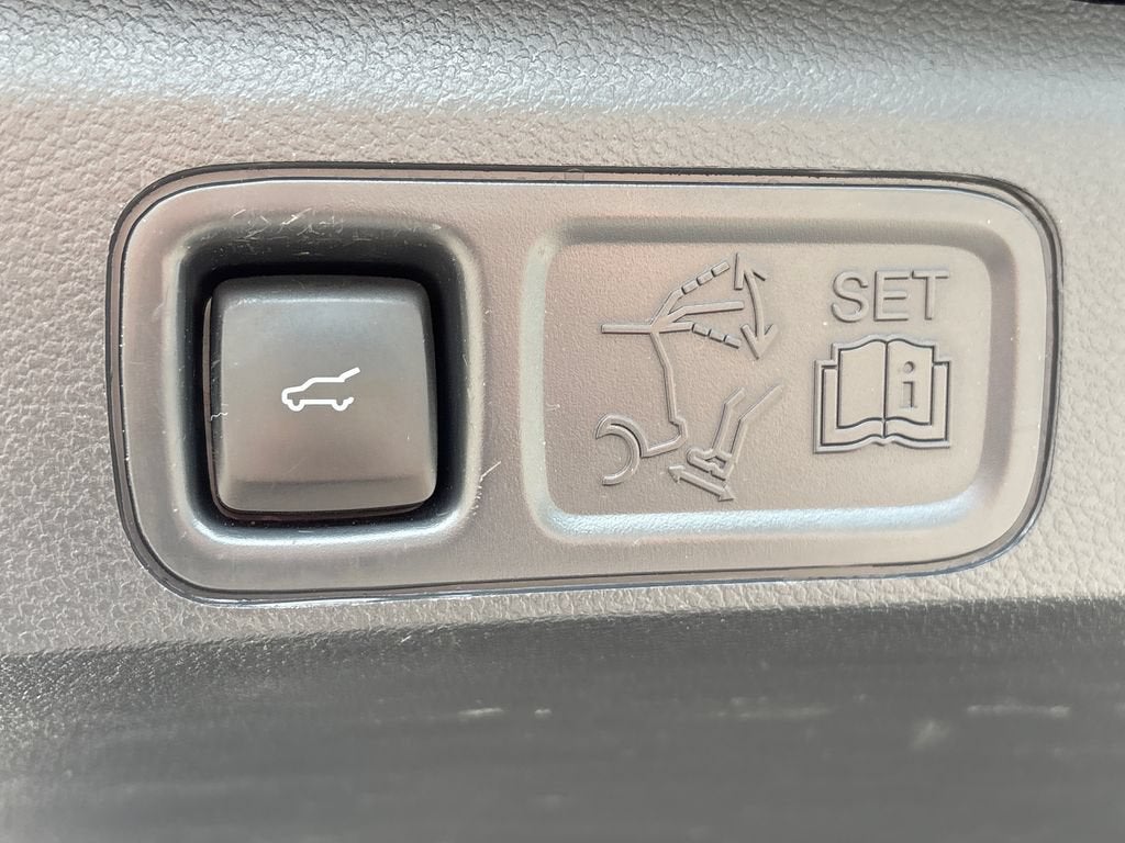 2023 Ford Expedition Base