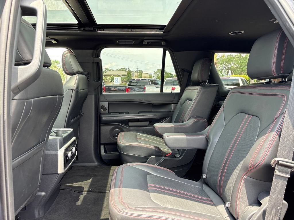 2023 Ford Expedition Base