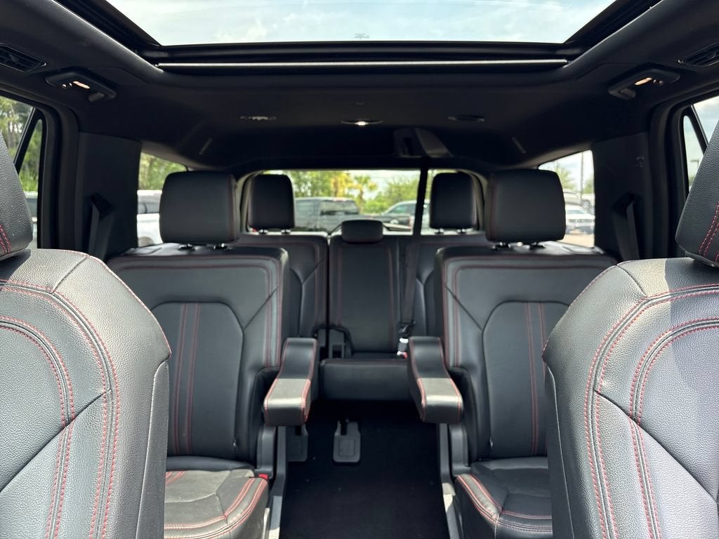 2023 Ford Expedition Base