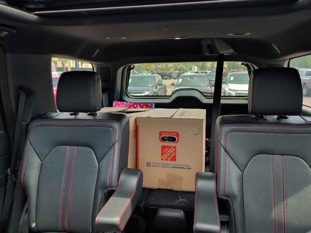 2023 Ford Expedition Base