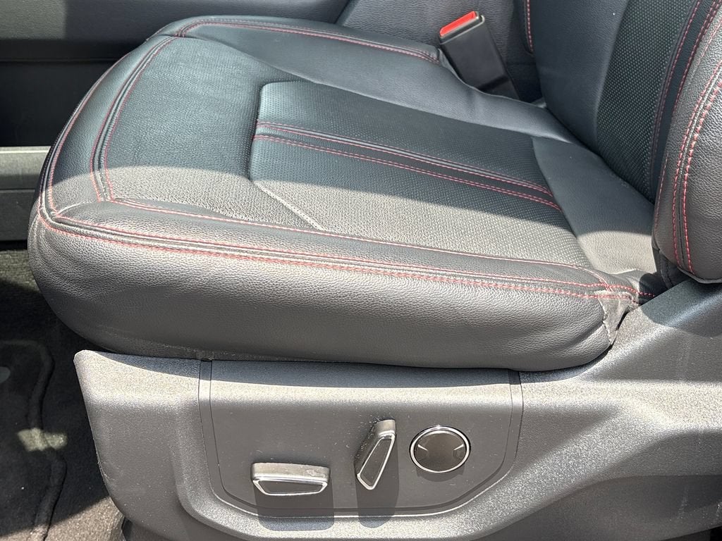 2023 Ford Expedition Base