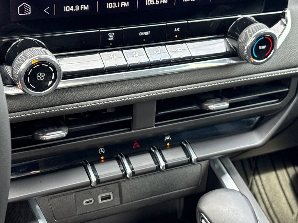 2023 Chevrolet Colorado Base