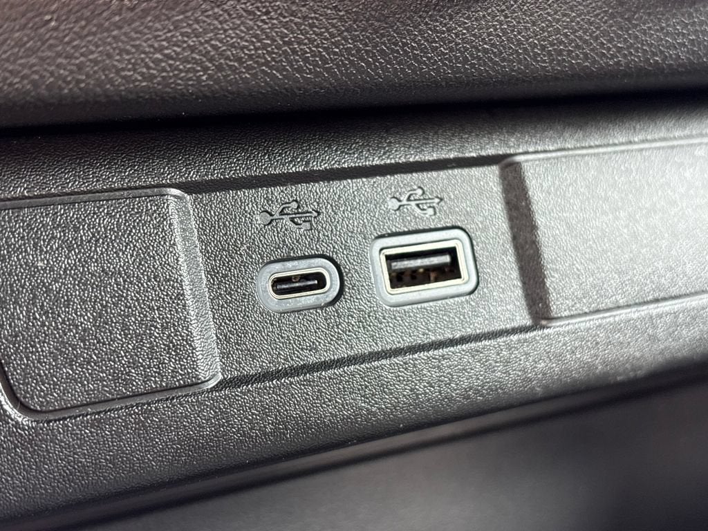 2023 Chevrolet Colorado Base