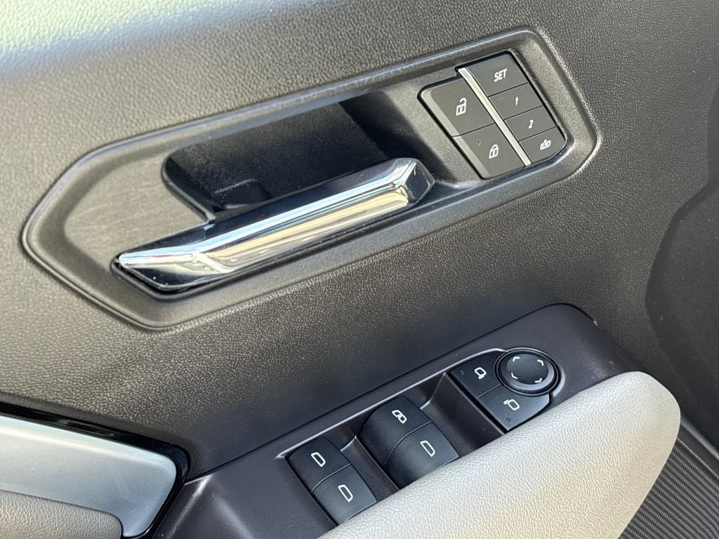 2025 Chevrolet Colorado Base