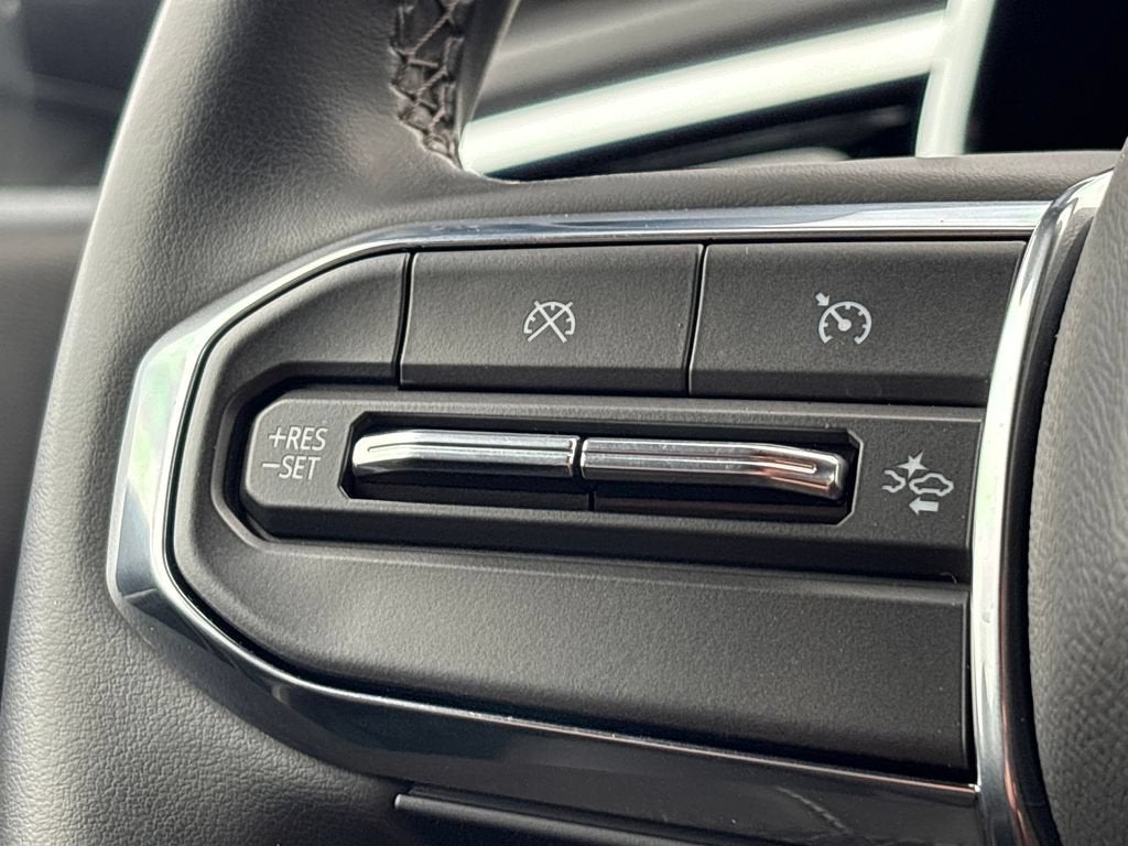 2026 GMC Canyon Base