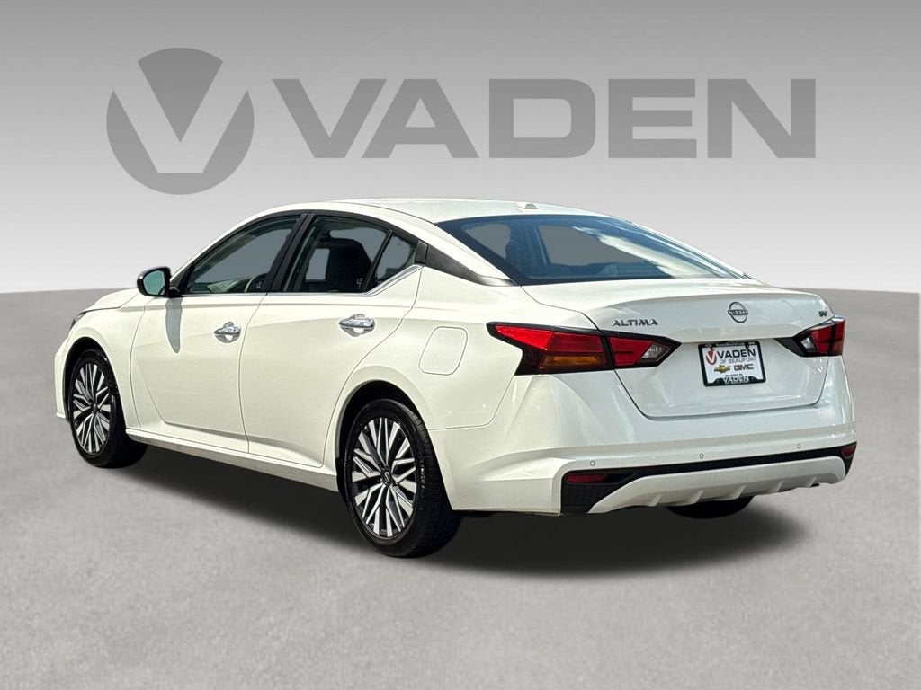 2024 Nissan Altima Base