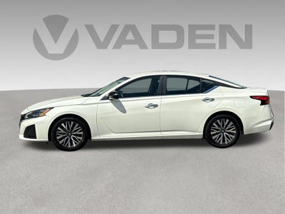 2024 Nissan Altima Base